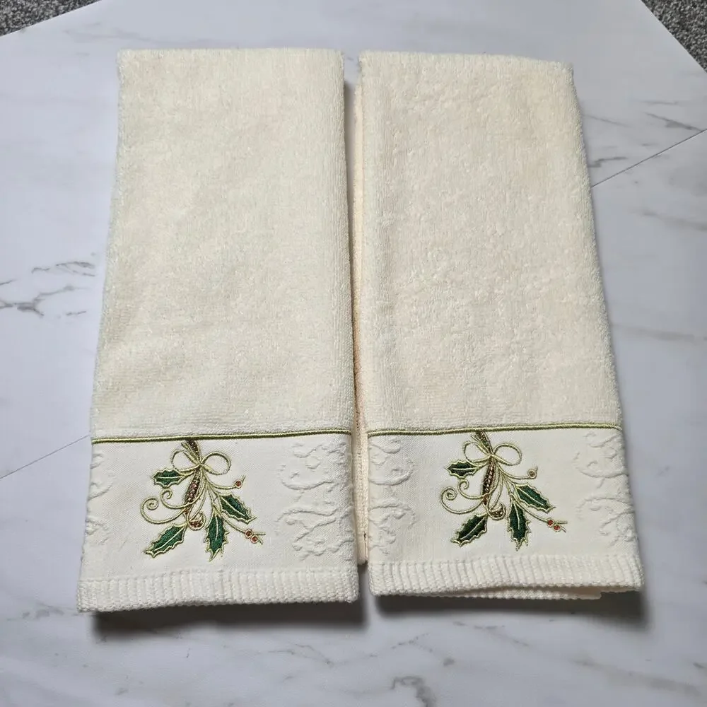 Lenox Set of 3 Hand Towels Christmas Ribbon and Holly